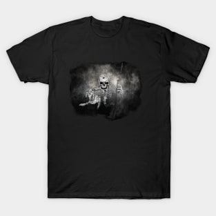 Skeleton with weapons T-Shirt